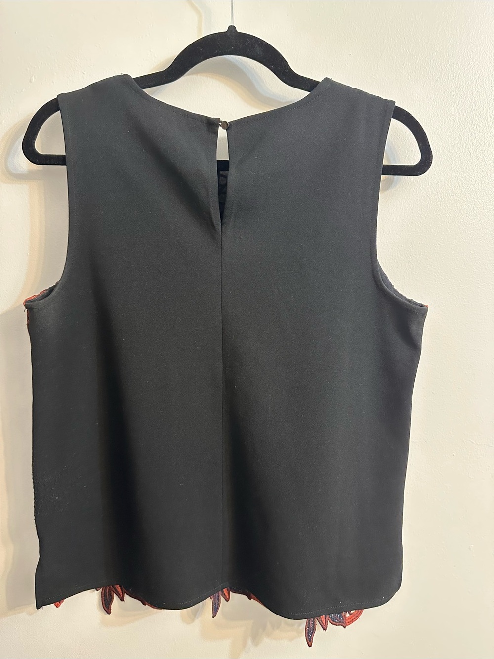 Banana Republic Black & Rust Lace Overlay Sleeveless Top - Picture 2 of 11